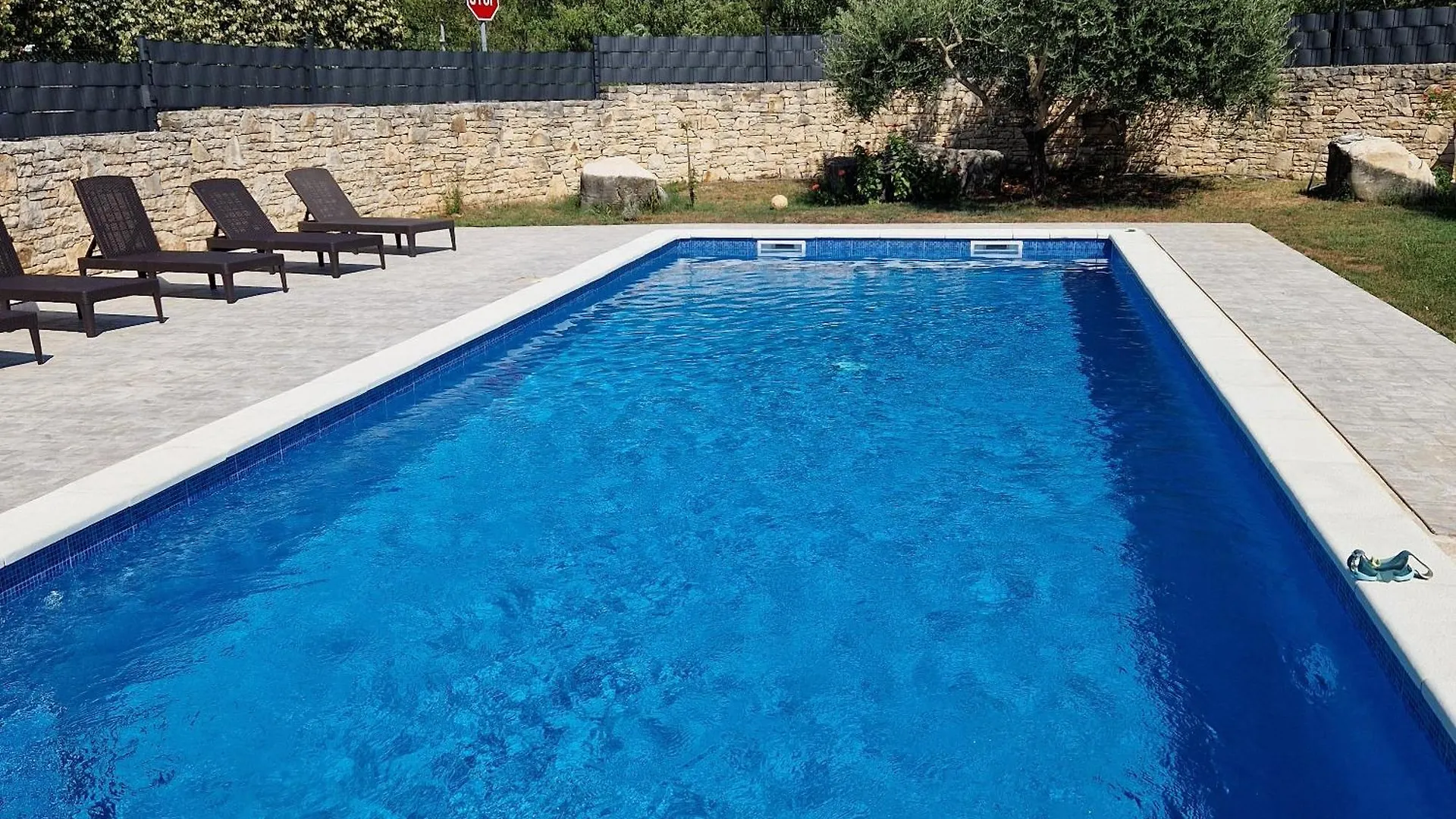 Apartman Nerlovic פורץ דירה